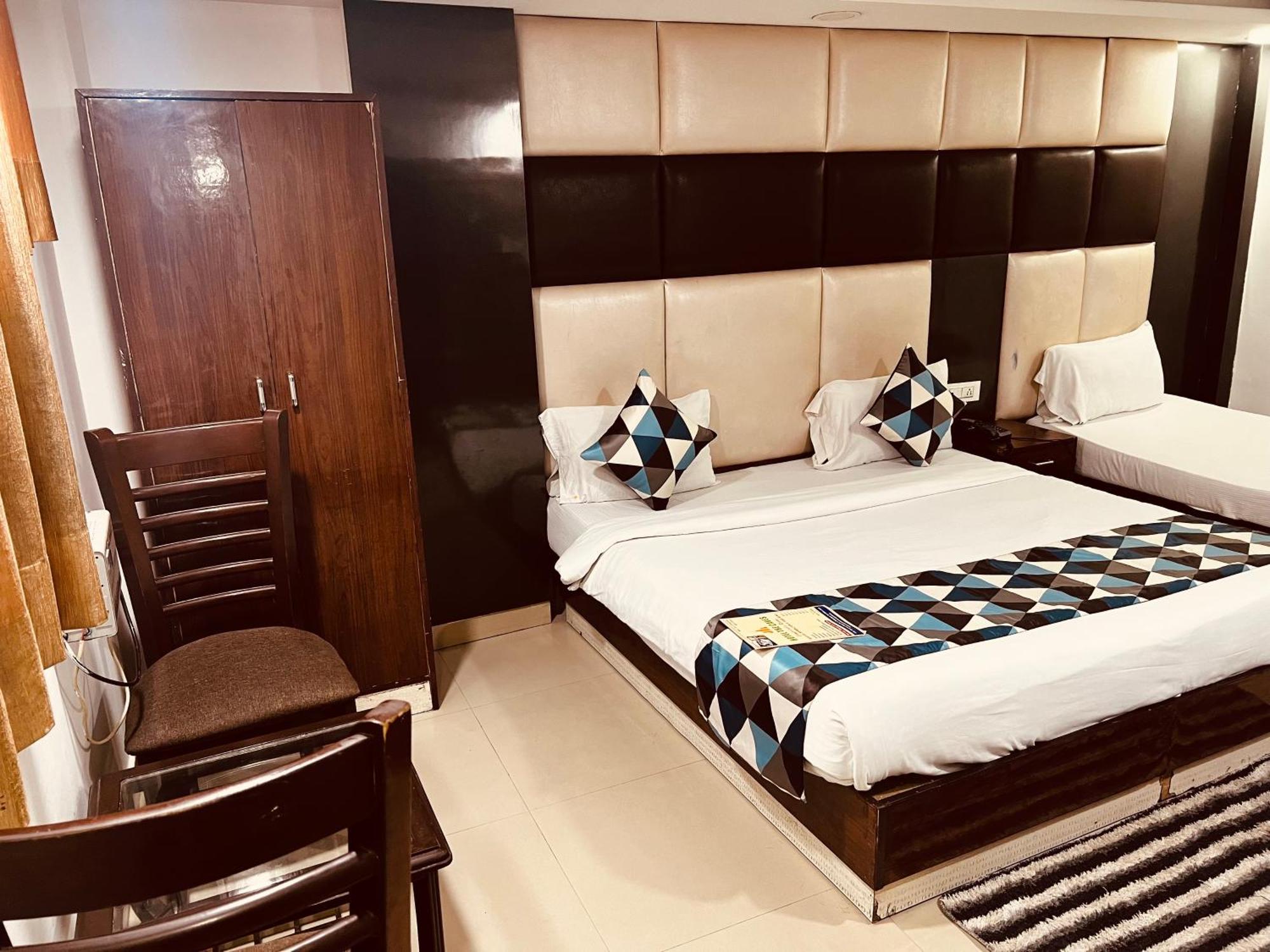 Hotel Vista Premium Tark A Family Hotel Near Igi Airport Delhi New Delhi Exteriör bild